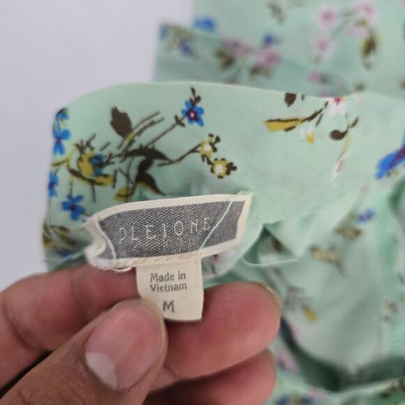 Pleione Women’s Mint Green Floral Short Sleeve Tie Neck Blouse Size M 6445 - Picture 6 of 8